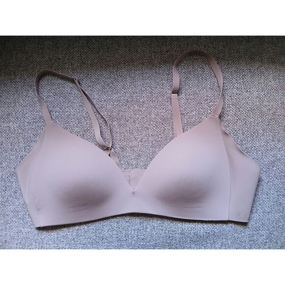 Lululemon Take Shape Sports Bra 34B Black Athletic Yoga Running Medium - Picture 2 of 7